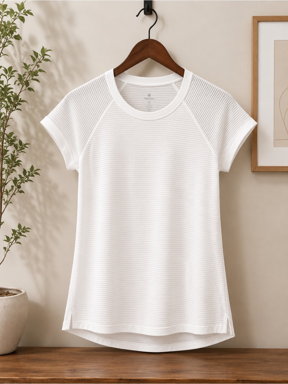 lululemon athletica White Short Sleeve Tunic